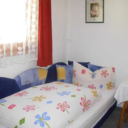 Ferienhaus Pult Будинок відпочинку
